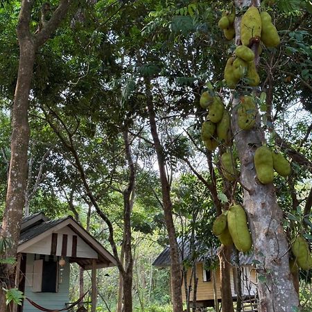 Eternal Forest Beach Bar&Bungalow Koh Chang Ranong Exterior foto