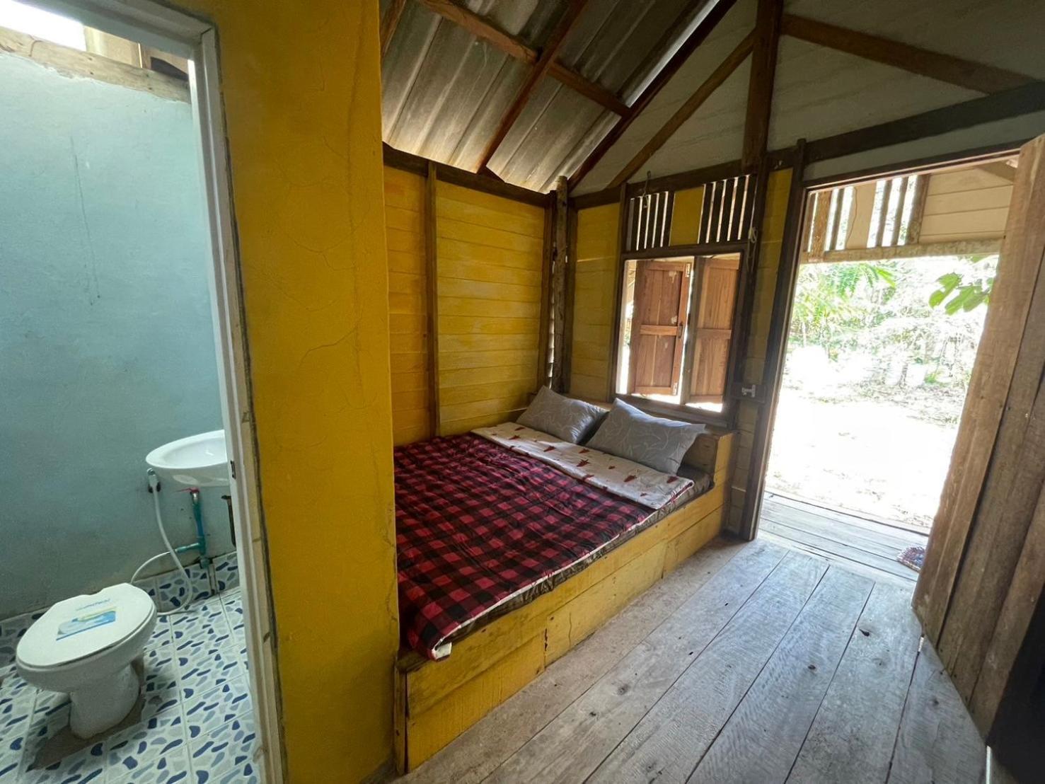 Eternal Forest Beach Bar&Bungalow Koh Chang Ranong Exterior foto