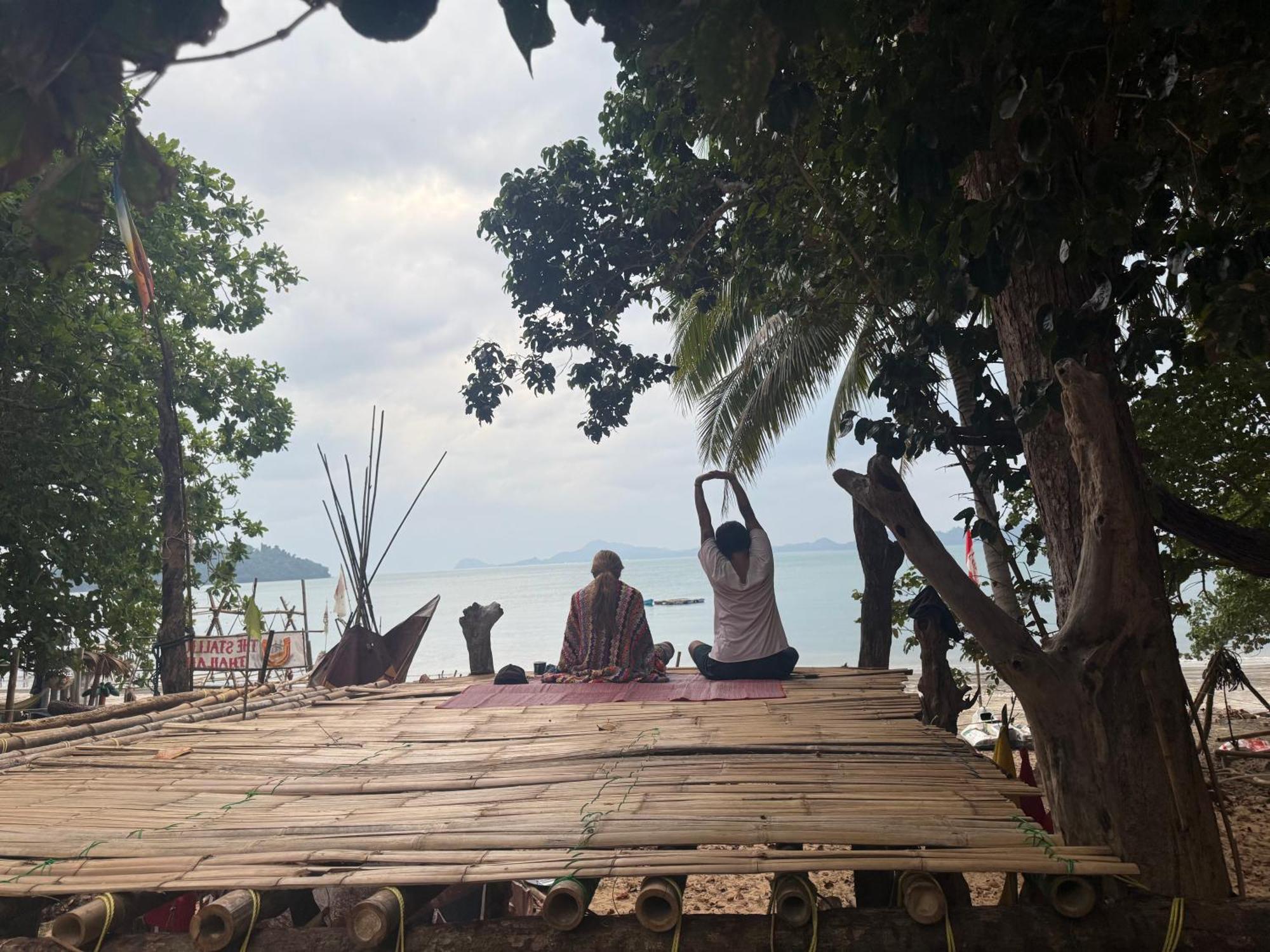 Eternal Forest Beach Bar&Bungalow Koh Chang Ranong Exterior foto